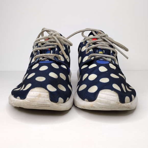 Nike NYC USA Polka Dot Sneakers - Picture 5 of 11